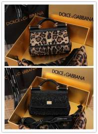 Picture of Dolce Gabbana Handbags _SKUfw202001882fw